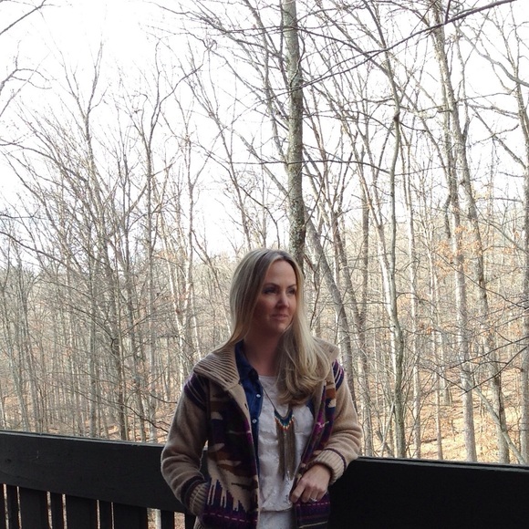 Meet your Posher, Denise - Picture 10 of 14